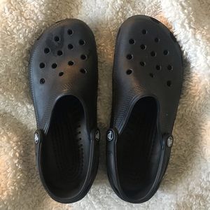 Black Crocs